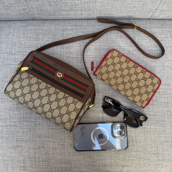Gucci Handbags - ✨GUCCI GG Canvas Sherry Line Shoulder Bag✨